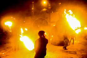 مراسم زنجير آتشي در روستاي بياضه